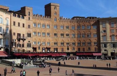 Piazza del Campo Şehir Meydanı Siena, İtalya