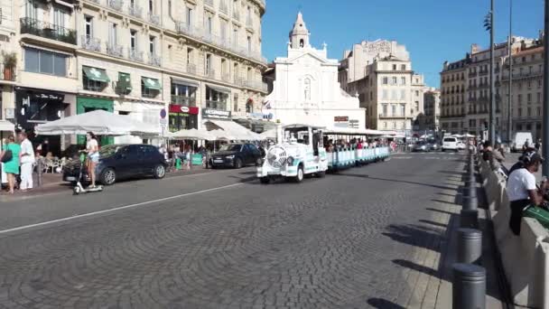 Yolcularla Dolu Turizm Treni Eylül 2019 Fransa Nın Marsilya Limanındaki — Stok video
