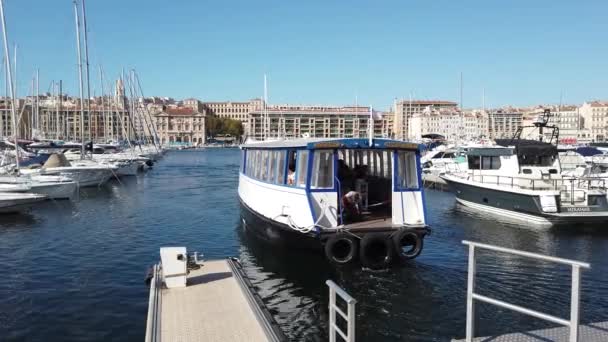 Komphajó Utasok Régi Kikötő Marseille Franciaország Szeptember 2019 — Stock videók