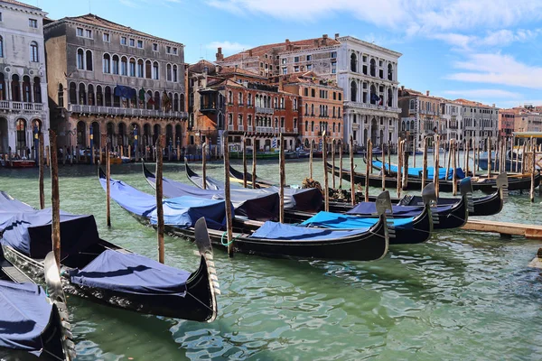 Gondolas in the Grand Canal in Italy — Stock Photo, Image