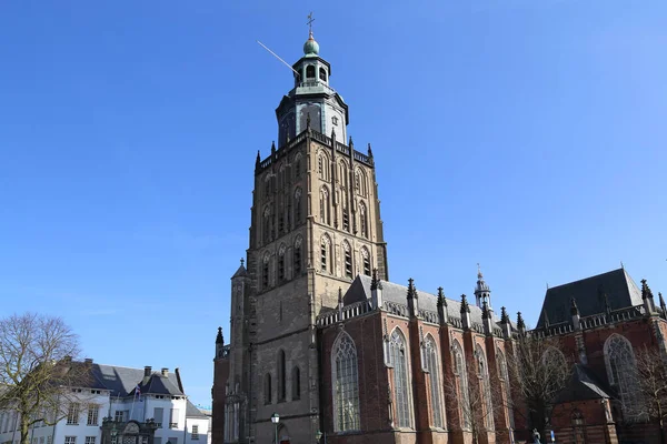 Sint Walburgiskerk in Zutphen, Nederland — Stockfoto