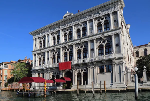 Palazzo Histórico en Venecia, Italia — Foto de Stock