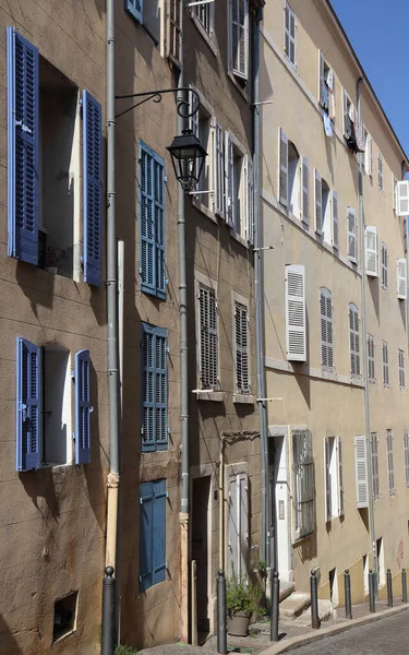 Facciate Edifici Residenziali Storici Nella Parte Vecchia Marsiglia Francia — Foto Stock
