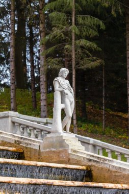 Altın dağ Cascade ayrıntılarını 