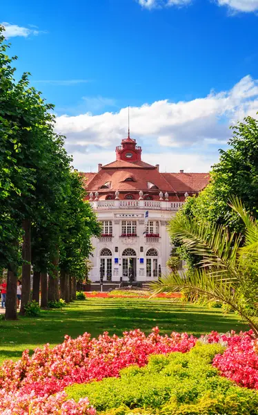Arquitectura romántica de Bohemia, Karlovy Vary —  Fotos de Stock