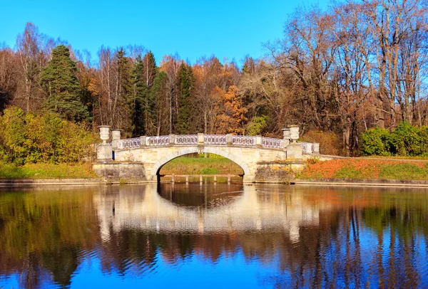 The Visconti Bridge in Pavlovsk Park — Stock Photo, Image