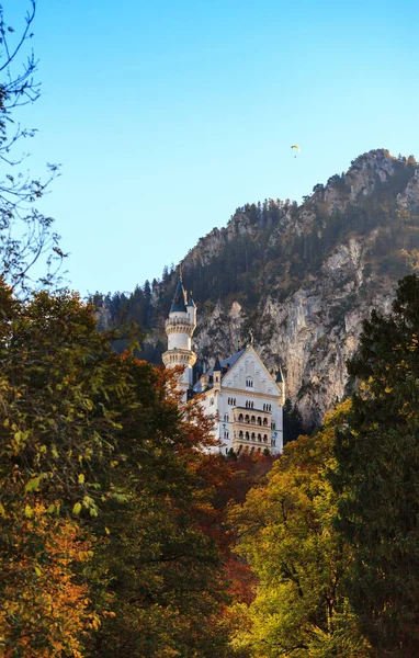 Schloss Neuschwanstein im Herbst — Stockfoto