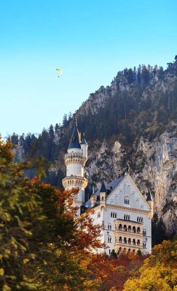 Schloss Neuschwanstein im Herbst — Stockfoto