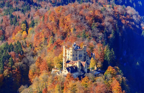 Castelo de Hohenschwangau no outono — Fotografia de Stock