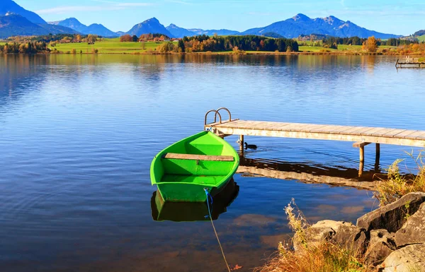 Sjön Hopfensee. Bayern, Tyskland — Stockfoto