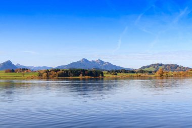 Hopfensee Gölü. Bavyera, Almanya