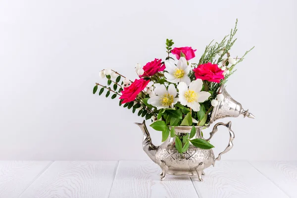 Still life with roses — Stock Photo, Image