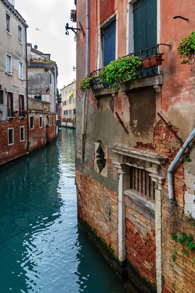 Canal de agua en Venecia — Foto de Stock