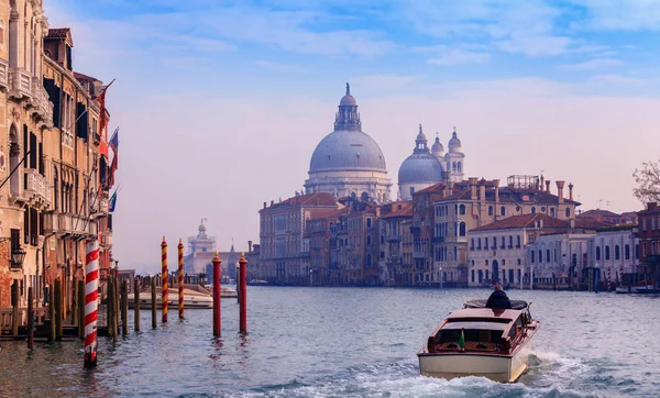 Basilika Santa Maria della Salute, Venedig, Italien — Stockfoto