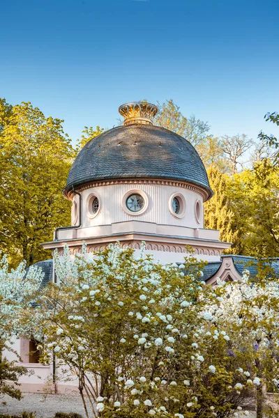 Schwetzingen Allemagne Avril 2019 Magnifique Parc Avec Mosquée Rose Printemps — Photo