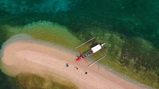 Uppifrån Och Ned Visa Naturligt Skapade Sandbank Skapad Supertyphoon Haiyan — Stockvideo