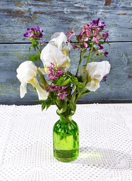 Spring Bouquet Flowers Glass Vase Blue Wooden Backgroun — Stock Photo, Image