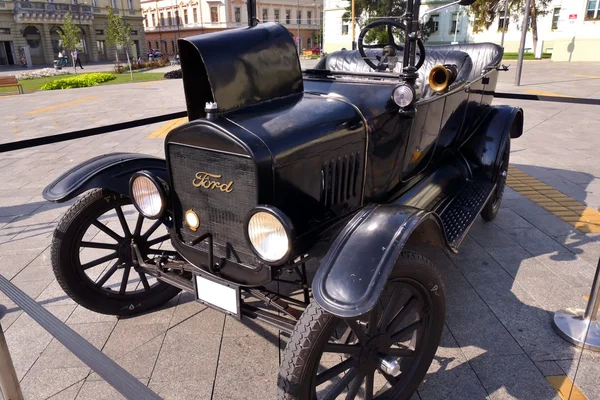 Модель Форд T з 1921 року — стокове фото