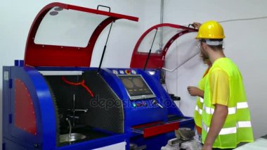 Demir çelik metal sanayi işçileri