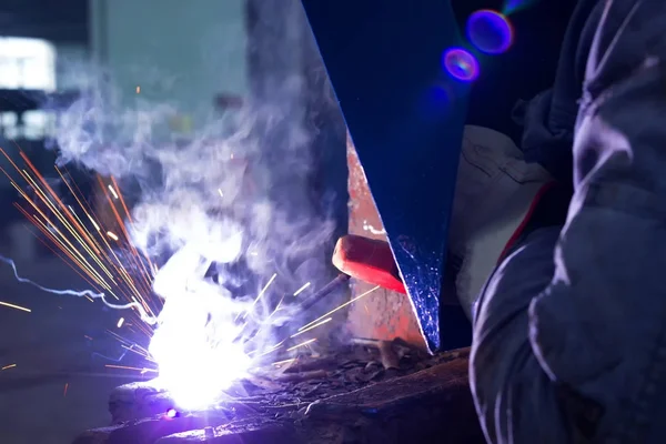 Welder Welded Metal Constructions Welder Protective Mask Working Metal Welding — Stock Photo, Image