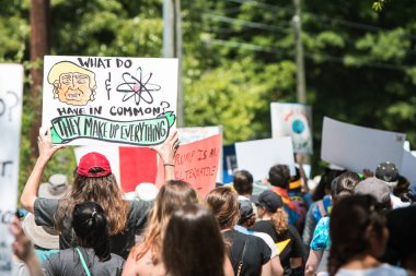 Adam bilim için Atlanta Mart itibariyle komik kaydolun tutar