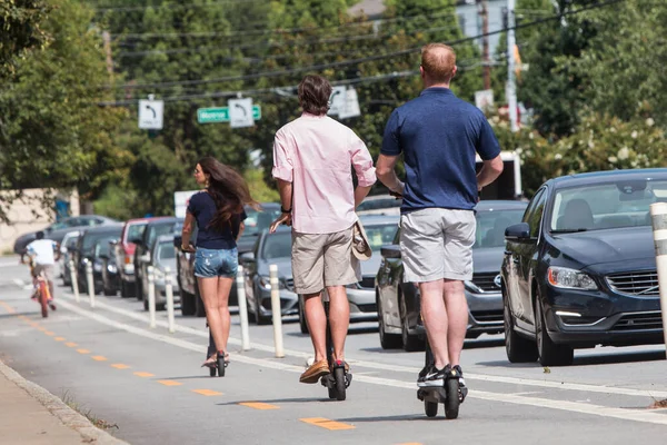 Atlanta Usa August 2019 Several People Motorized Scooters Ride Bike — Stock Photo, Image