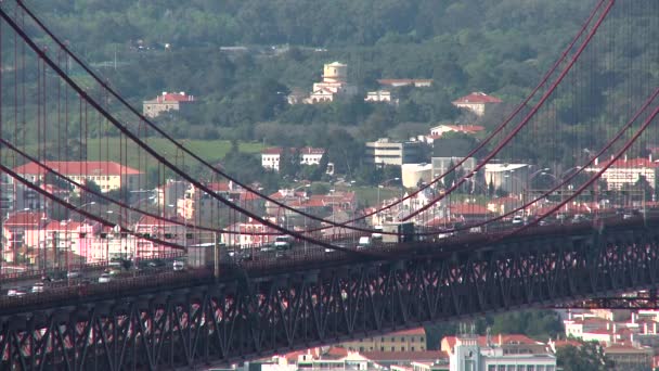 25 de abril bridge v Lisabonu — Stock video