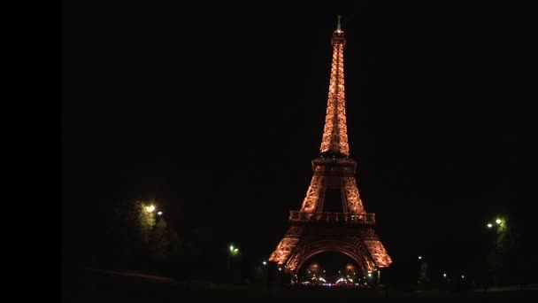 Vista panorámica de la Torre Eiffel de París — Vídeo de stock
