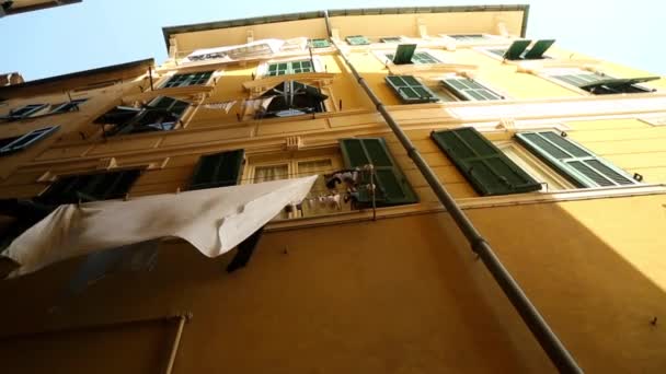 Olasz oldalsó sikátorban — Stock videók