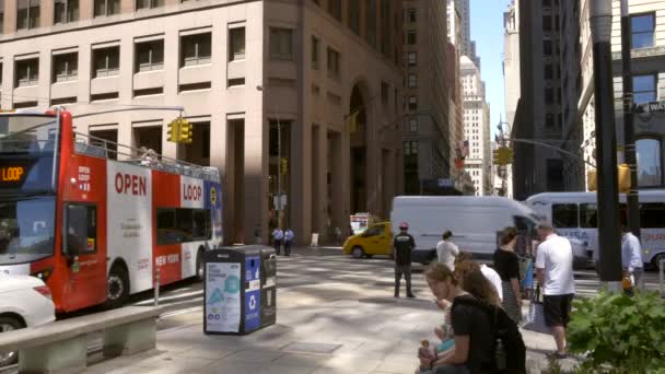 一张忙碌的华尔街的固定镜头 — 图库视频影像