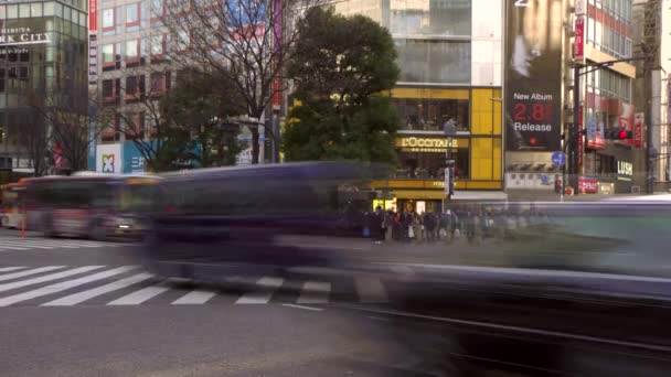 Intersección ocupada en Tokio — Vídeos de Stock