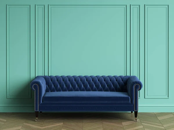 Sofá Azul Copetudo Interior Clásico Con Espacio Para Copias Paredes — Foto de Stock