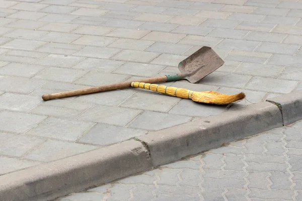 Broom Schop Gereedschap Voor Het Handmatig Vegen Van Straten Links — Stockfoto