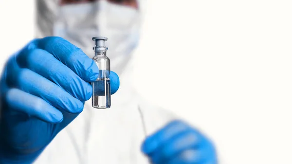 Laboratoriumwetenschappers onderzoeken een coronavirusvaccin. Strijd tegen epidemieën. Ikoon voor medisch ontwerp. Medische opleiding. Gezondheid. — Stockfoto