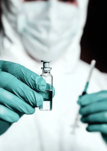 Laboratuvar bilim adamları Coronavirus 'a karşı bir aşı araştırıyor. Salgınlara karşı mücadele.