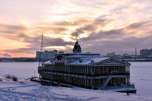 Petite Maison Sur Rivière Coucher Soleil — Photo