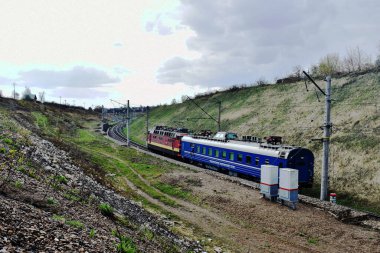 Tren yolculukları demiryolu ile