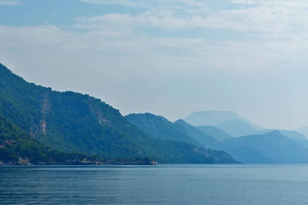 Siluet Biru Pegunungan Pantai Aegea Turki — Stok Foto
