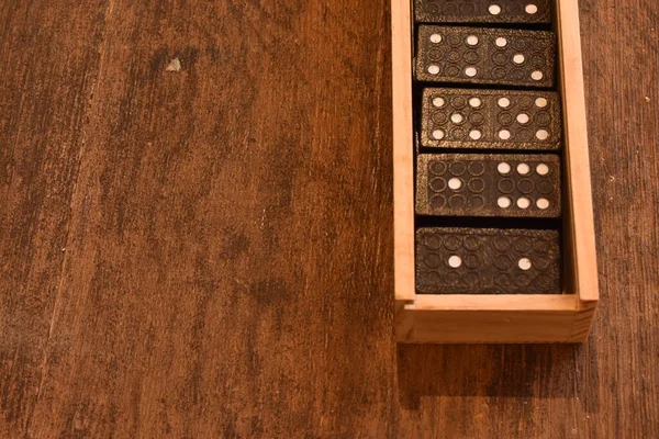 Dominospiel Einer Holzkiste — Stockfoto