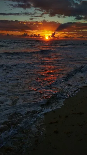 大西洋的明媚黎明 — 图库照片