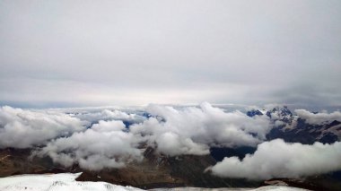 Elbrus Dağı 'ndan panoramik görünüm