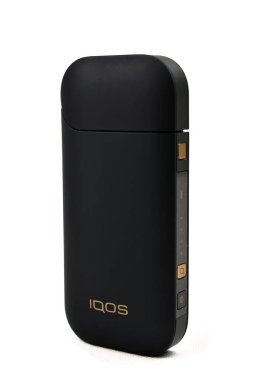 Tütünü ısıtmak için bir cihaz. Beyaz arka planda e-sigara