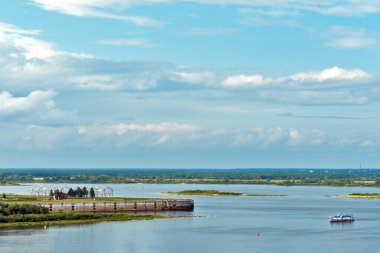 Oka ve Volga nehirlerinin birleşimi