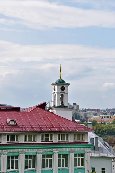 Колокольня Православной Церкви Фоне Голубого Неба — стоковое фото