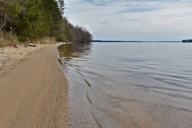 İlkbaharda Volga Nehri 'nin panoraması