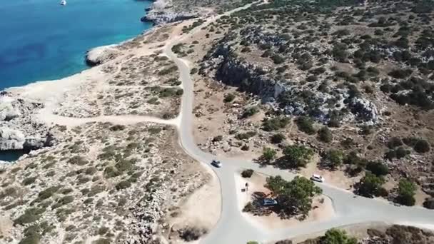 Veduta aerea della strada panoramica lungo il mare a Capo Greco, Cipro — Video Stock