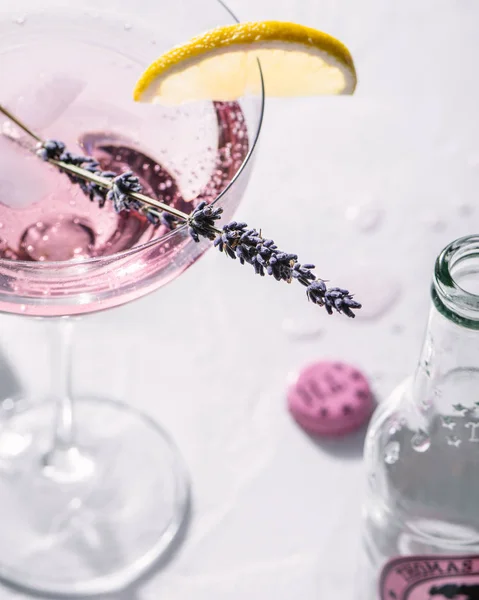 Kiraz tonik limon ile