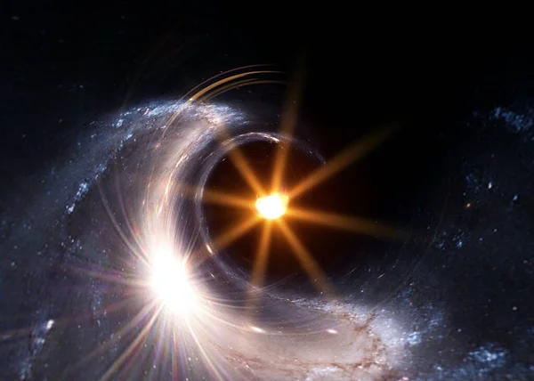 Uzayda gaz ve tozla soyut solucan deliği, galaksi ve yıldızlar Premium Fotoğrafı, parlayan yıldızlar, yıldız tozu ve nebula ile siyah holespace arka planı. Gerçekçi evren. Samanyolu ve gezegeni ile renkli galaksi.