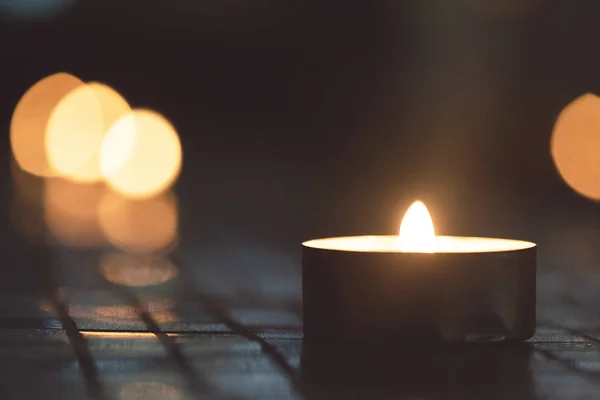 Burning Candle Dark Close Background — Stock Photo, Image