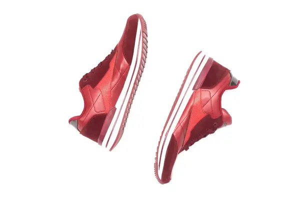 Sneakers Sportive Rosse Isolate Sfondo Bianco — Foto Stock